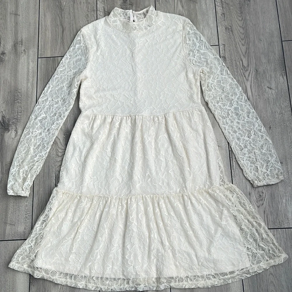 Art Class Girl Cream / Gold Stretch Lace Dress Size XL (14/16)
